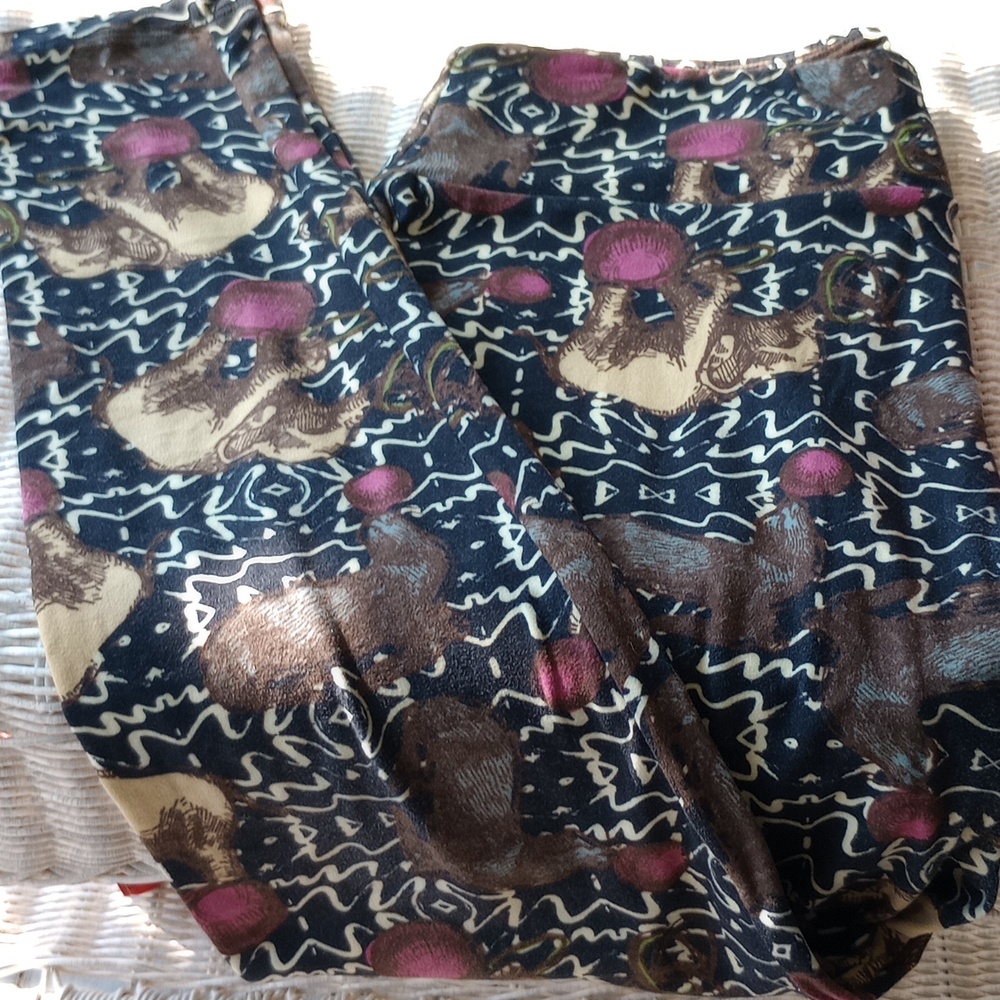 🧡$5 Bundle  LULA ROE Multicolor Circus Scene TC Leggings
